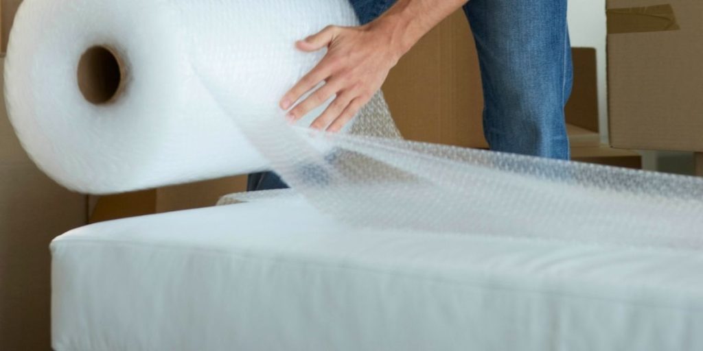 5 formas de proteger muebles antes de guardarlos en un trastero